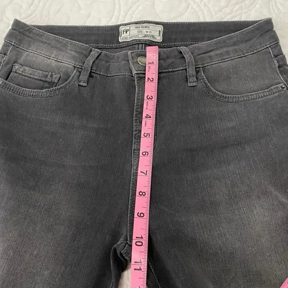 Free People Released Hem Cropped Straight leg Jeans washed black gray Size 29